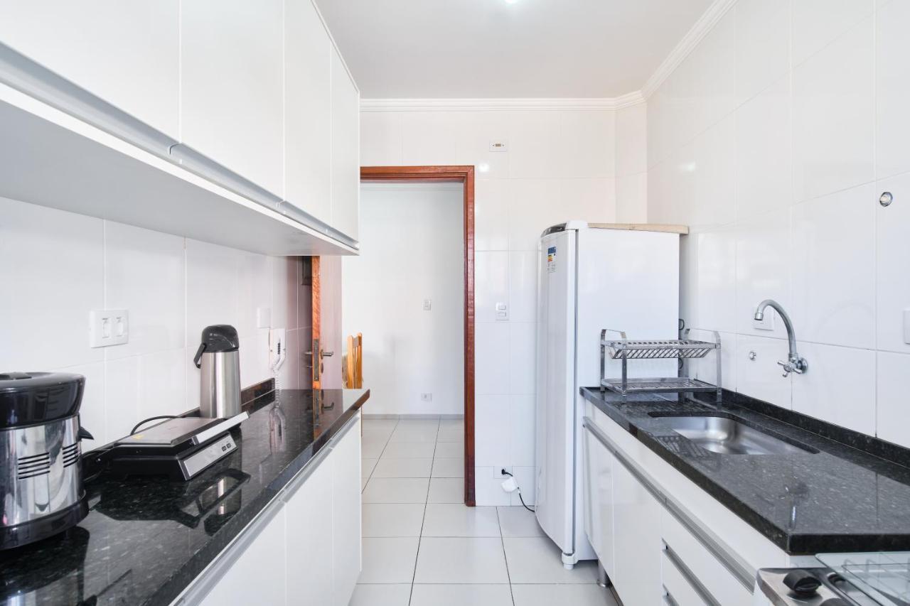 Apartamento A 100 Metros Da Praia, Bem Localizado, Com Ar Condicionado E Wi-Fi -23 - Edificio Lenamar II Appartement Ubatuba Buitenkant foto